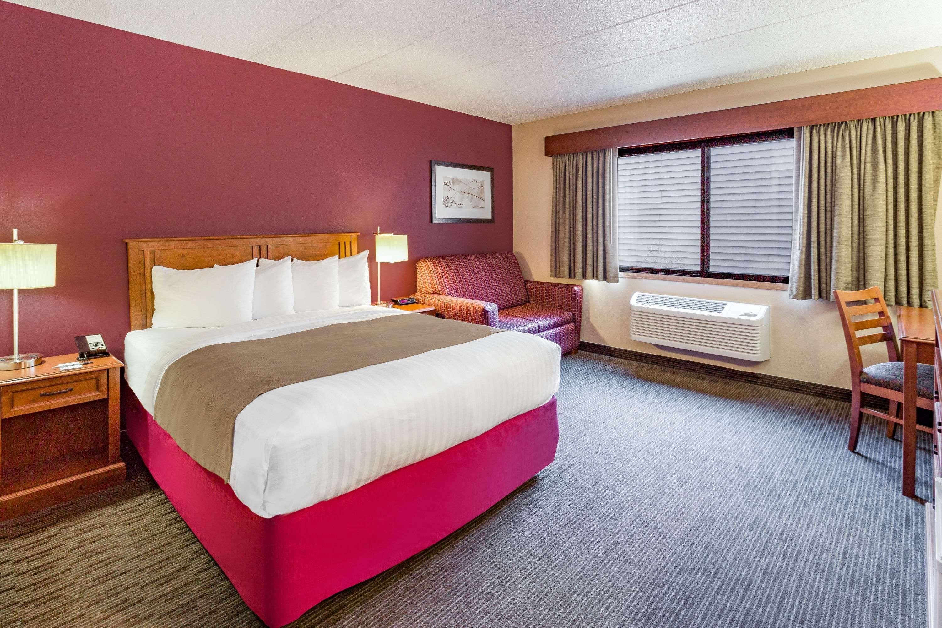 Americinn By Wyndham Duluth South Proctor Black Woods Event Ctr Bagian luar foto
