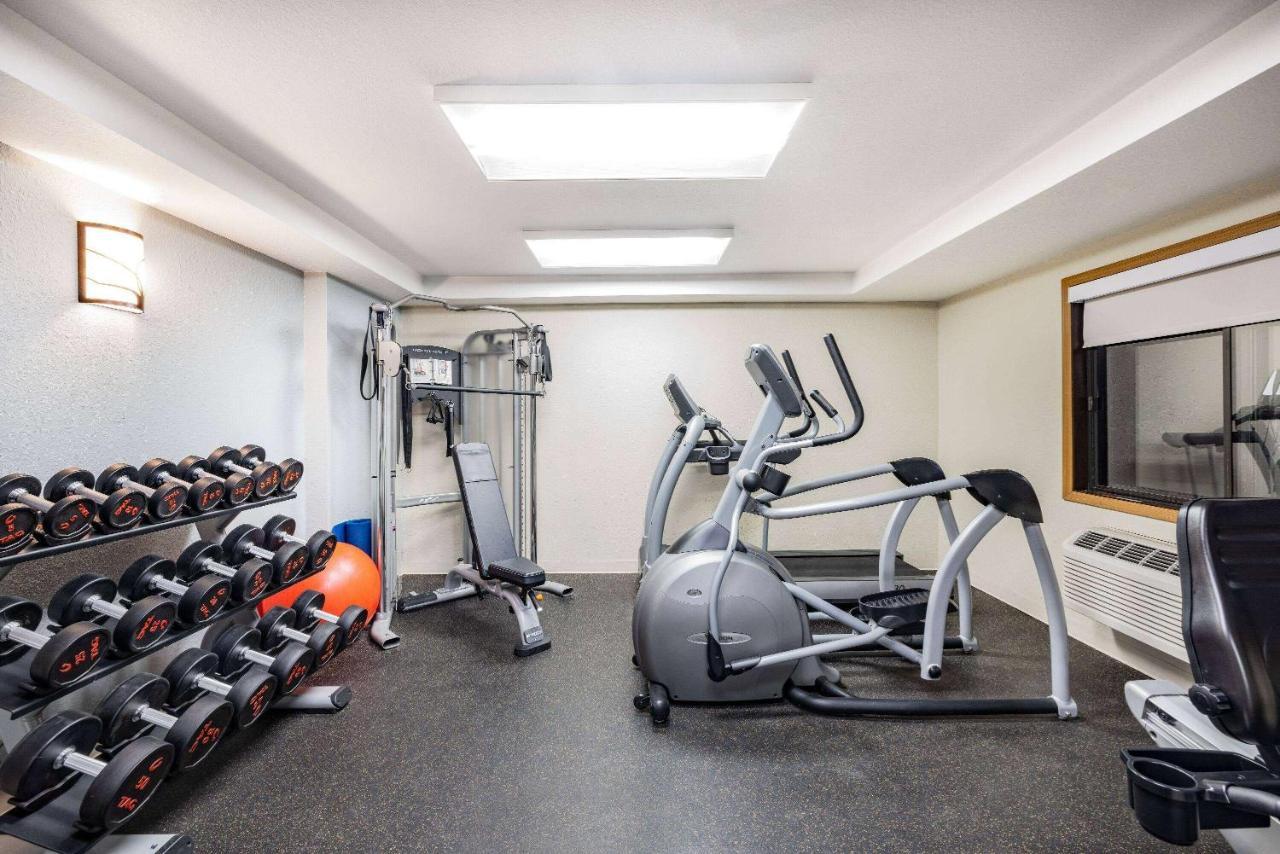 Americinn By Wyndham Duluth South Proctor Black Woods Event Ctr Bagian luar foto